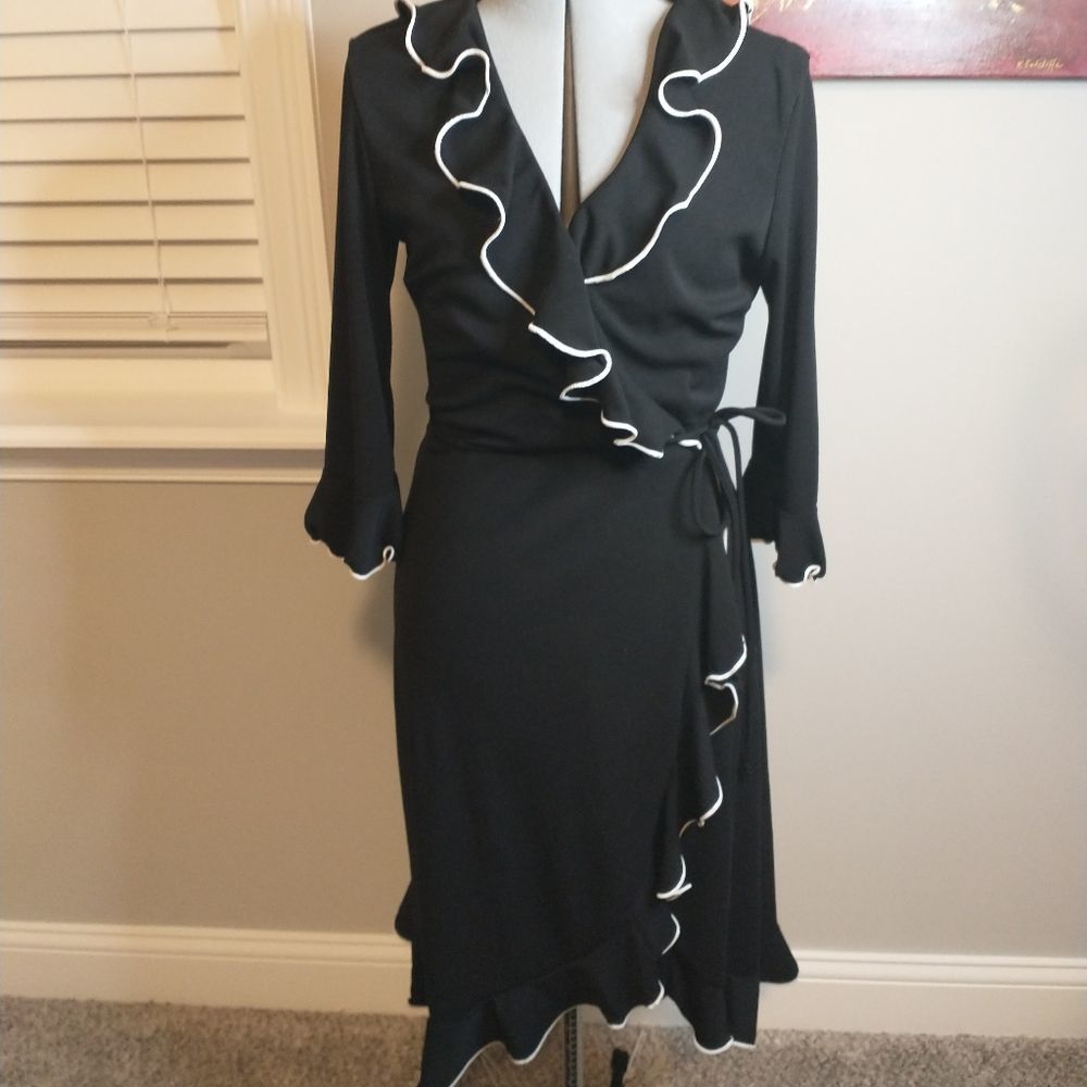 🎈host pick🎈Moda International black ruffle wrap dress, med